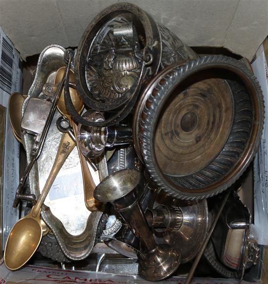Small quantity of plated wares incl. coasters and entree dish